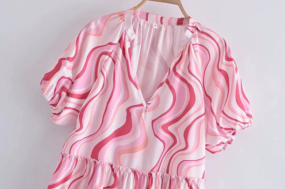 Spring Wave Pattern V Neck Loose Fit Dress